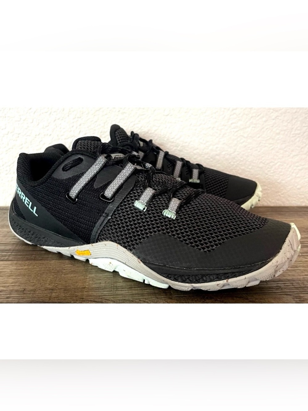 Merrell Trail Glove 6 Womens Size US 8 Barefoot Running Trailing Outdoor Shoes